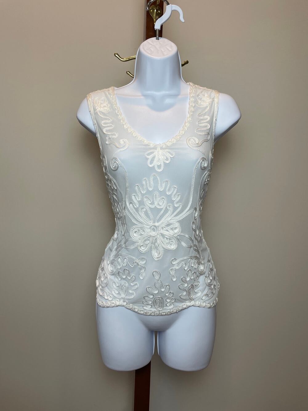 Andrea Rosati Collection Lace Sleeveless V Neck Top L Ivory